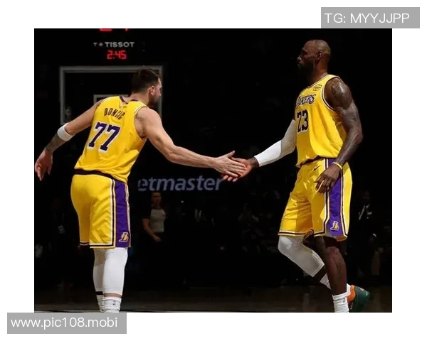 进攻差距太大！NBA最新消息：湖人吊打残阵勇士，东契奇掌控全局，詹姆斯里夫斯轮番轰炸